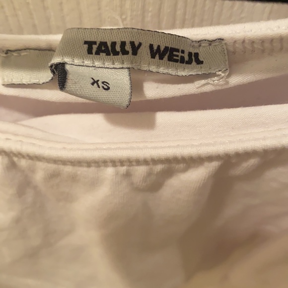 White Ruffle top - Picture 2 of 2